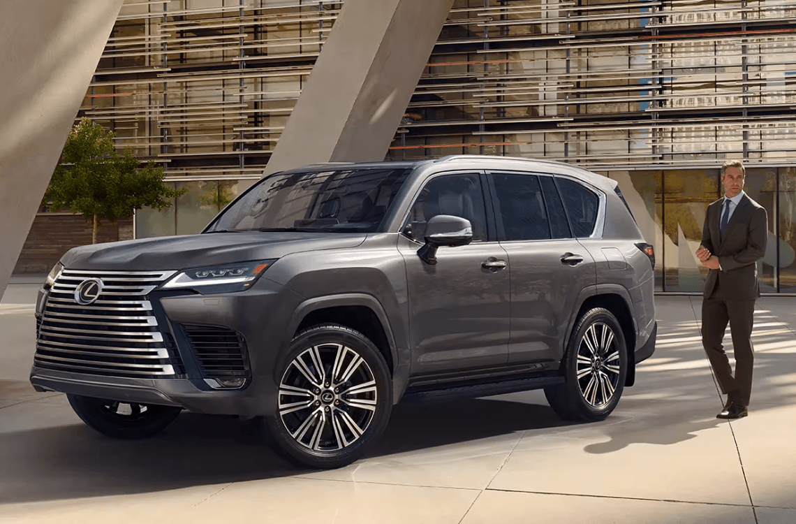 Lexus LX600