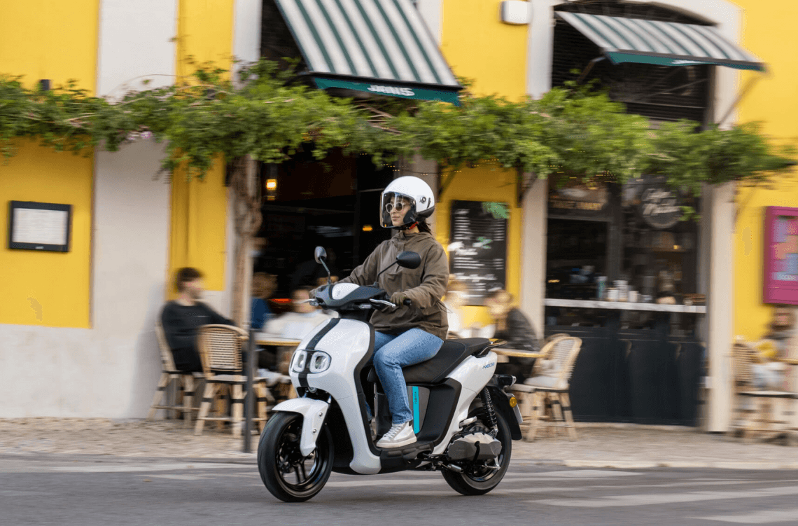 Yamaha NEO's