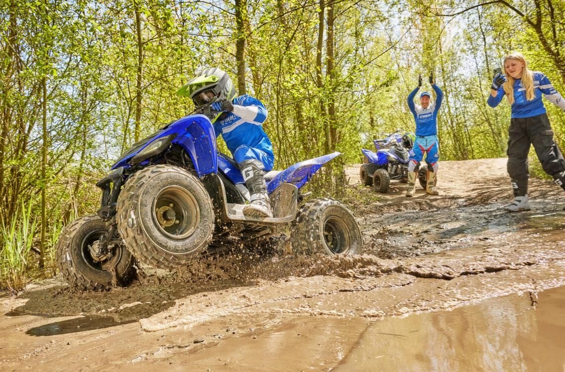 Yamaha YFM90R