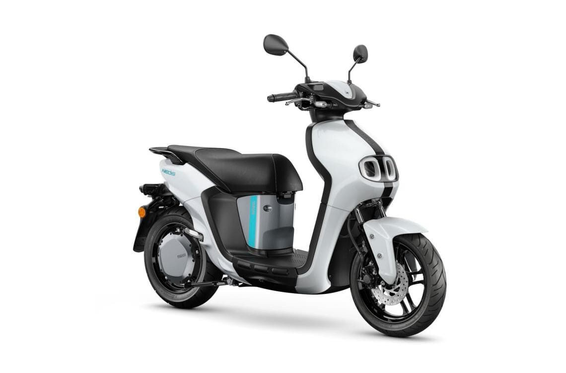 Yamaha NEO's Dual