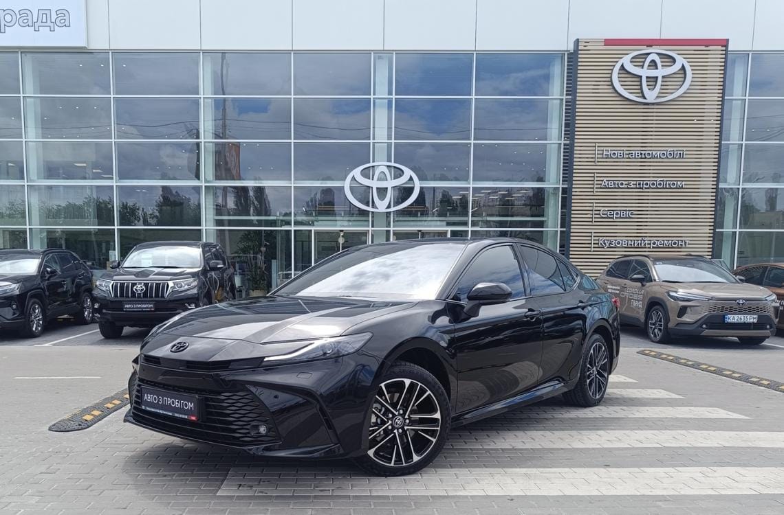 Toyota CAMRY