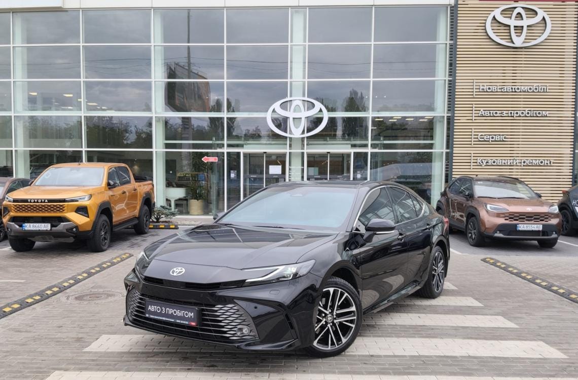 Toyota CAMRY