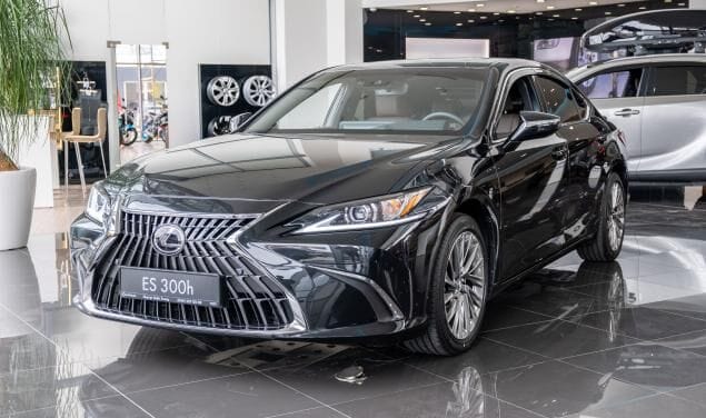 Lexus ES300h Launch Edition