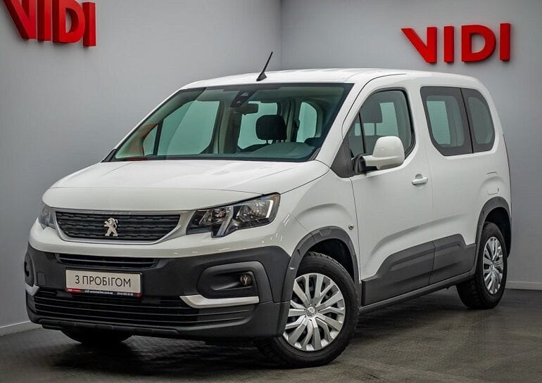 Peugeot Rifter з пробігом — в лізинг для бізнесу на вигідних умовах