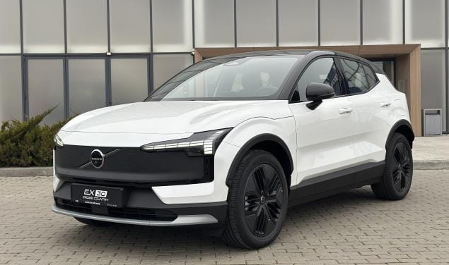 Volvo EX30 Cross Country Ultra 69 kWh AWD