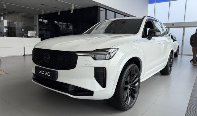 Volvo XC90 Ultra Blak Edition 2026