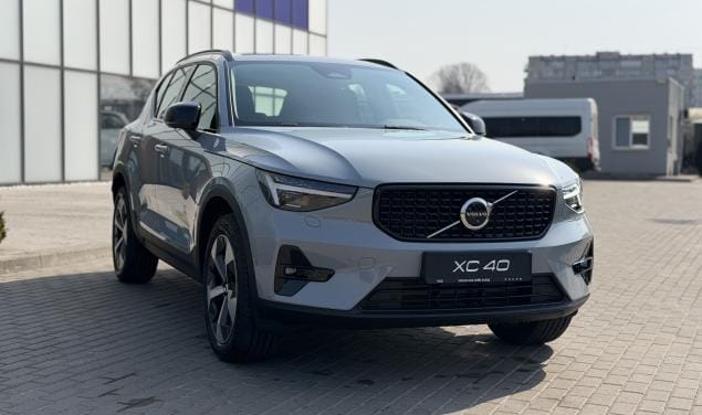 Volvo XC40 Ultra Dark