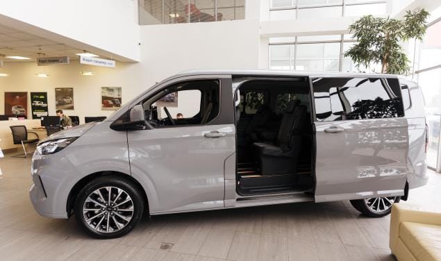 Ford Tourneo Custom NEW TOURNEO CUSTOM L2H1  170 PS  TITANIUM X