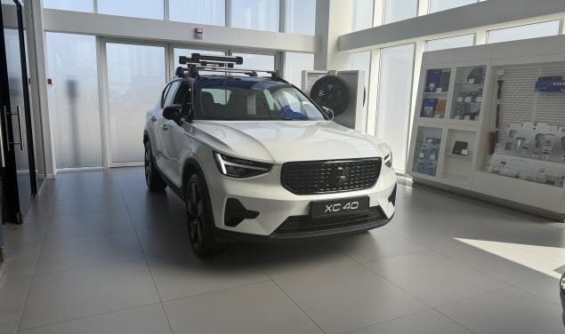 Volvo XC40 Ultra Dark