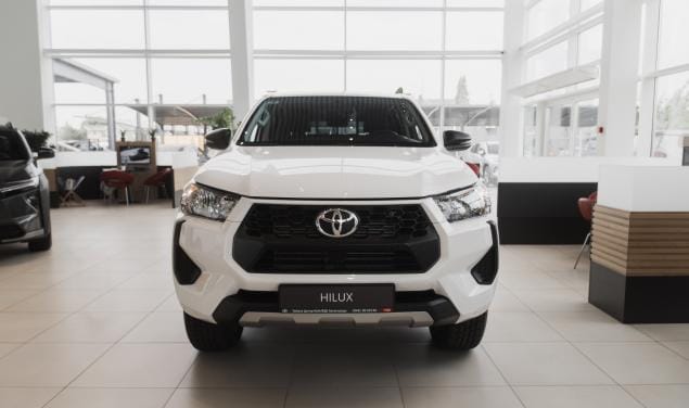 Toyota HILUX Base