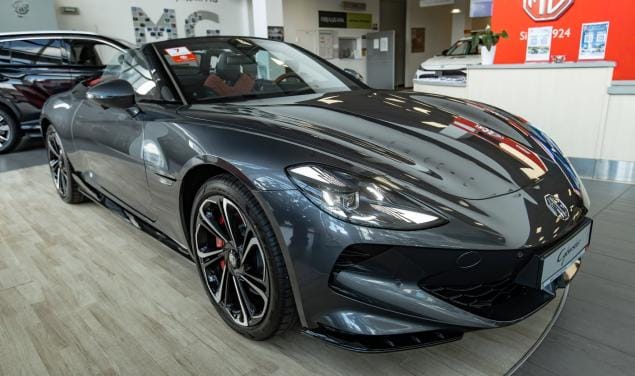 MG Cyberster GT ЧЕРВОНИЙ ДАХ AWD