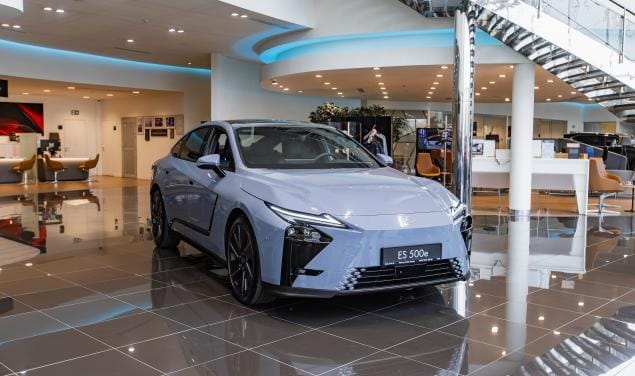 Lexus ES500e Luxury