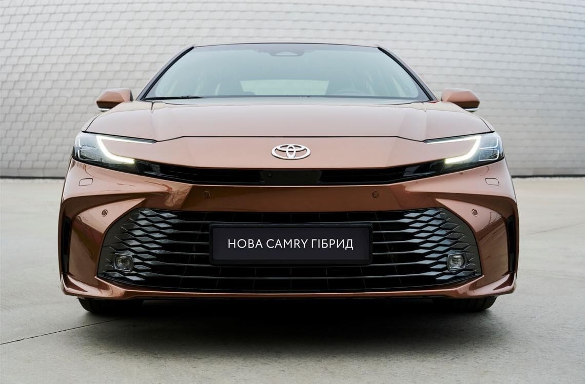 Toyota CAMRY