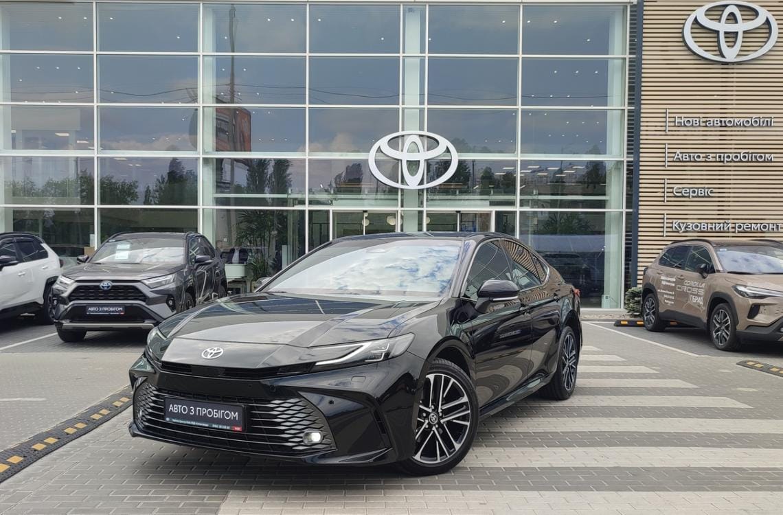 Toyota CAMRY