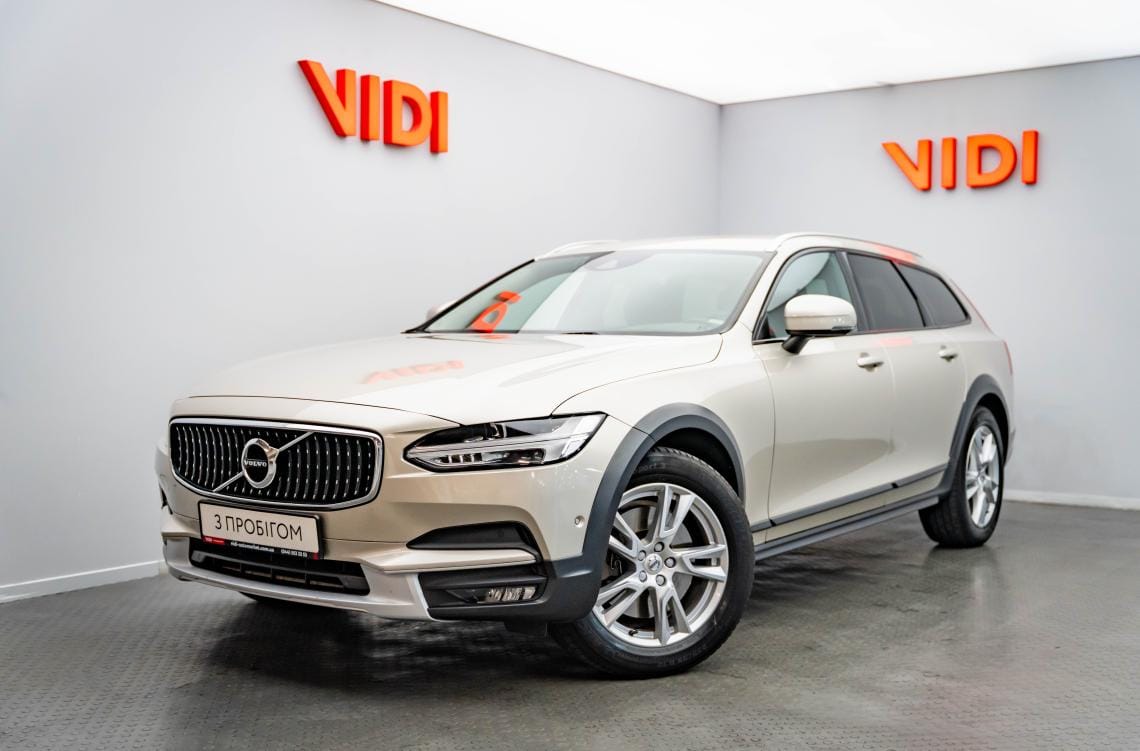 Volvo V90 Cross Country