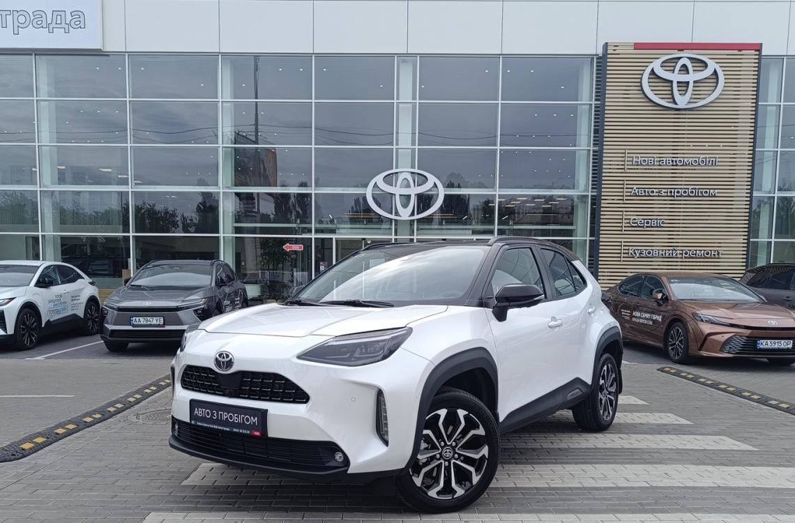 Toyota YARIS CROSS