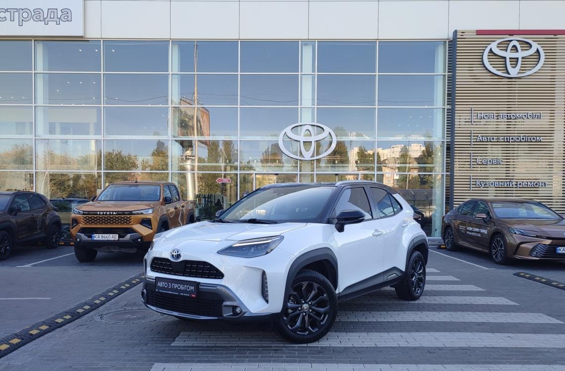 Toyota YARIS CROSS